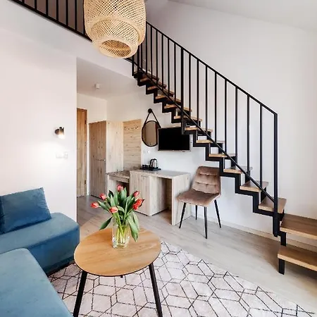 לינה וארוחת בוקר Natura 3*